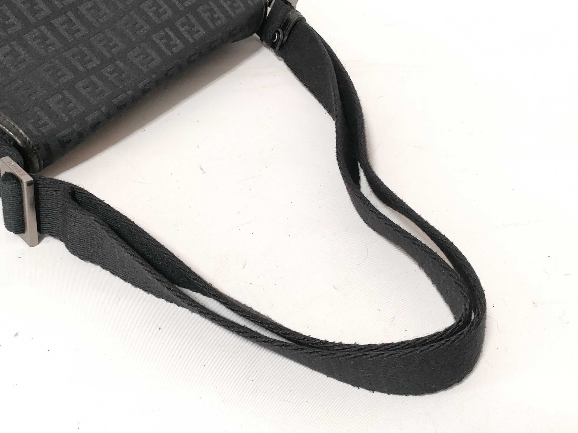 FENDI Zucca pattern Zucchino shoulder bag in black canvas and leather, 8BR320