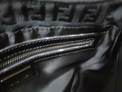 FENDI Zucca pattern Zucchino shoulder bag in black canvas and leather, 8BR320