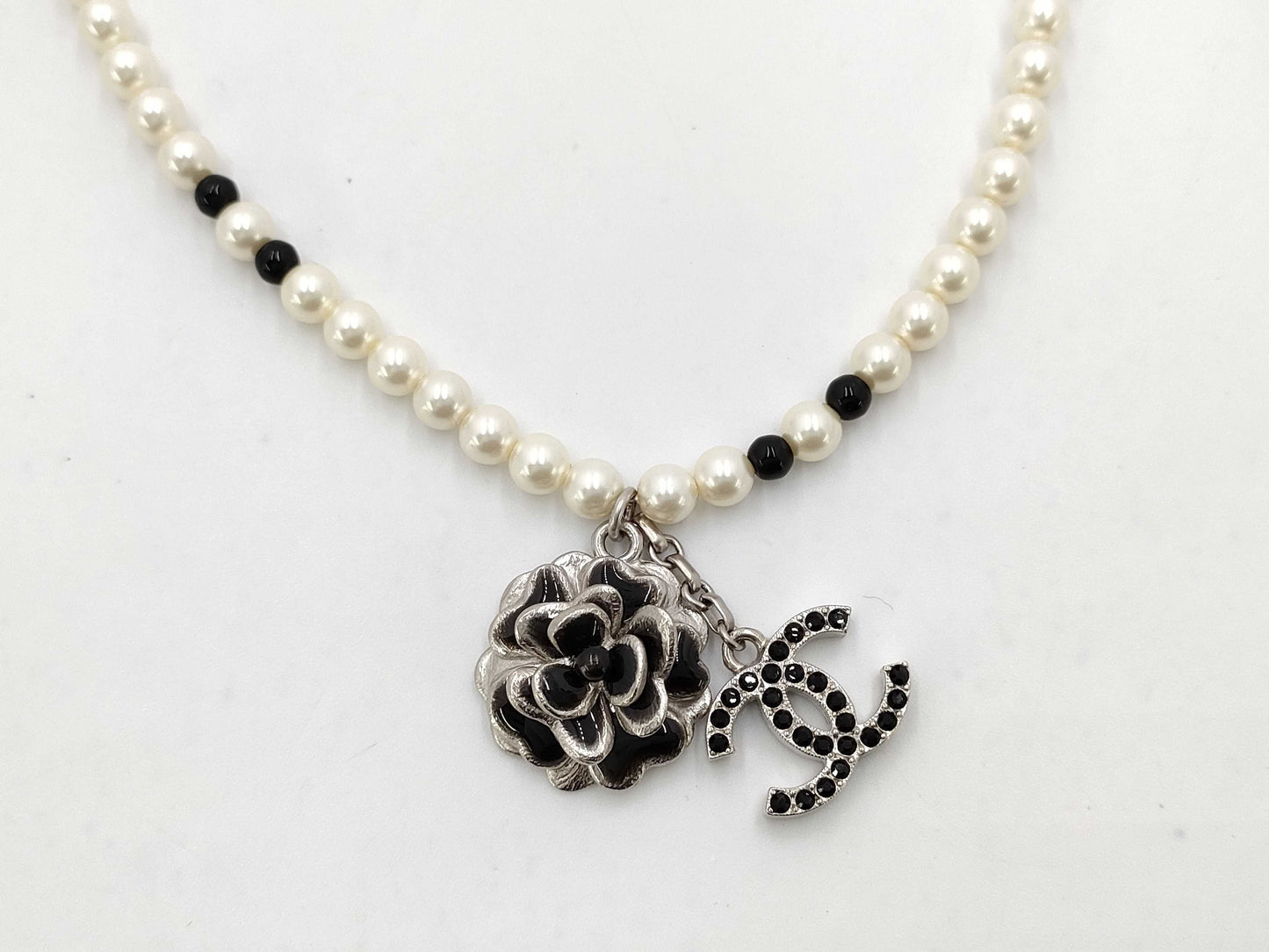 CHANEL Pearl 03C Necklace