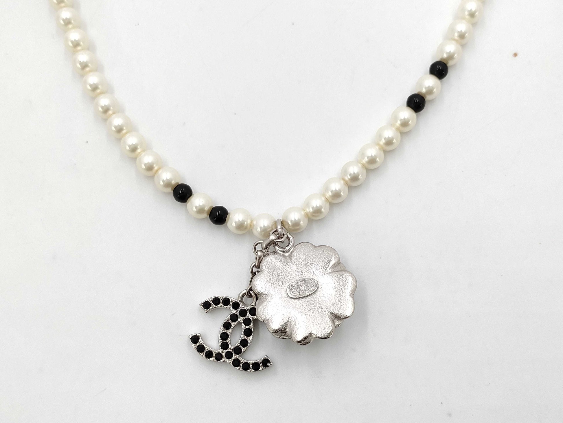 CHANEL Pearl 03C Necklace