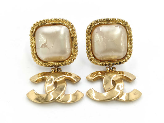 CHANEL Coco Mark Pearl 96A Earrings
