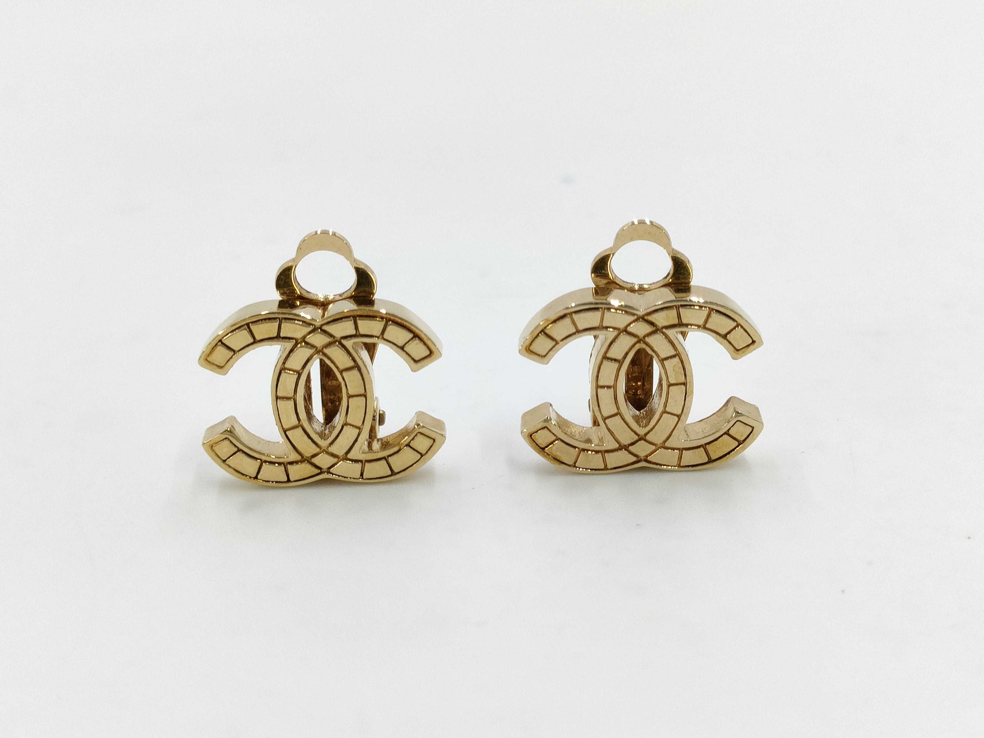 CHANEL Coco Mark 03P Earrings