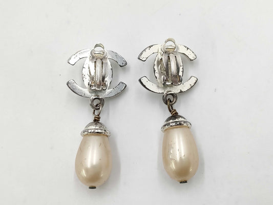 CHANEL Coco Mark Pearl 96A Earrings