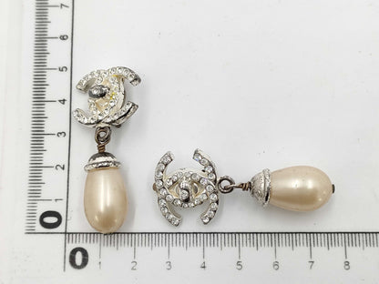 CHANEL Coco Mark Pearl 96A Earrings