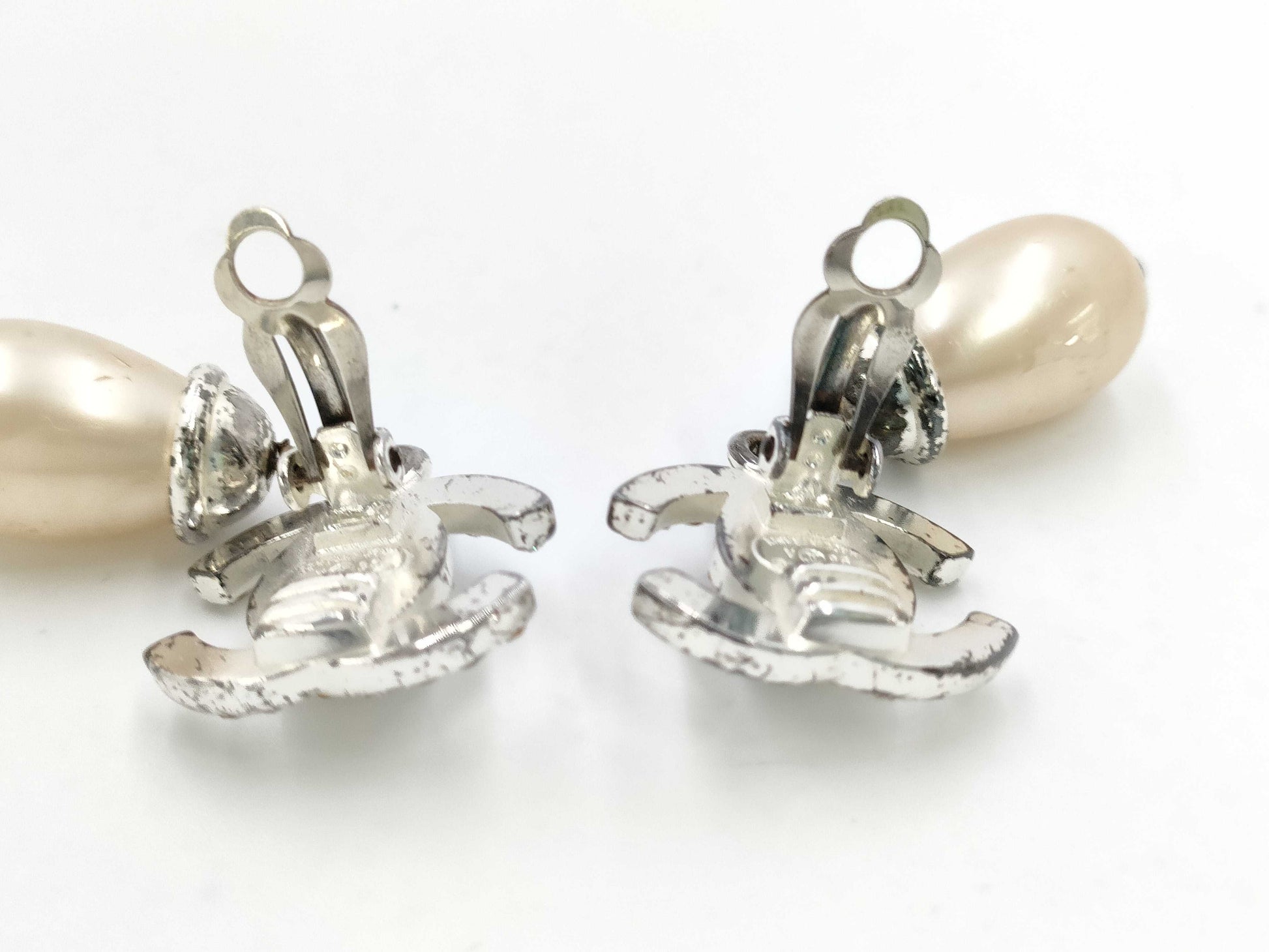 CHANEL Coco Mark Pearl 96A Earrings