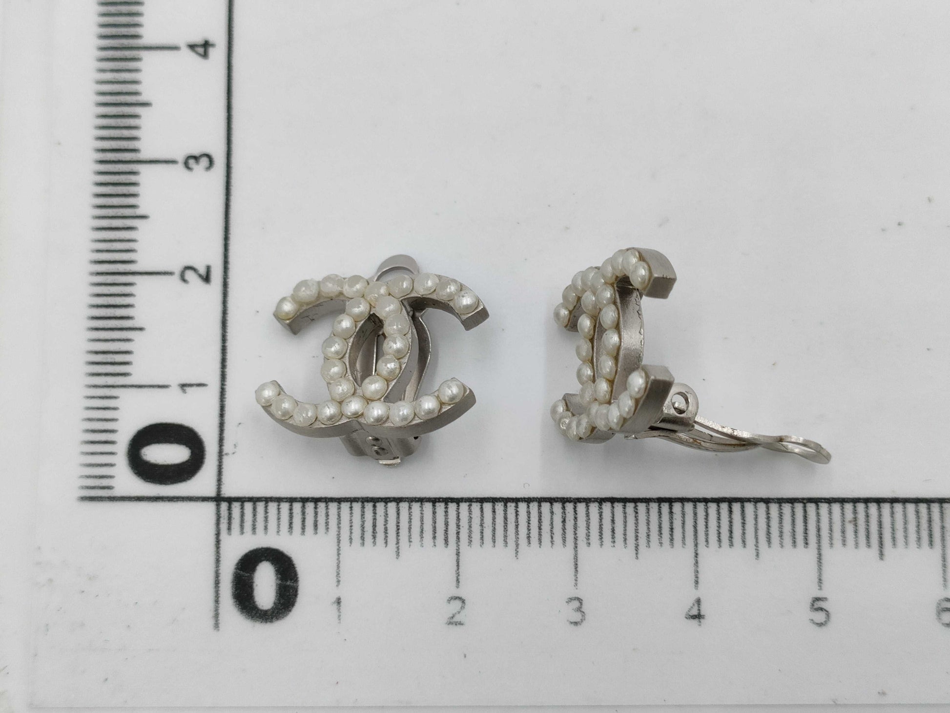 CHANEL Coco Mark Pearl 04P Earrings