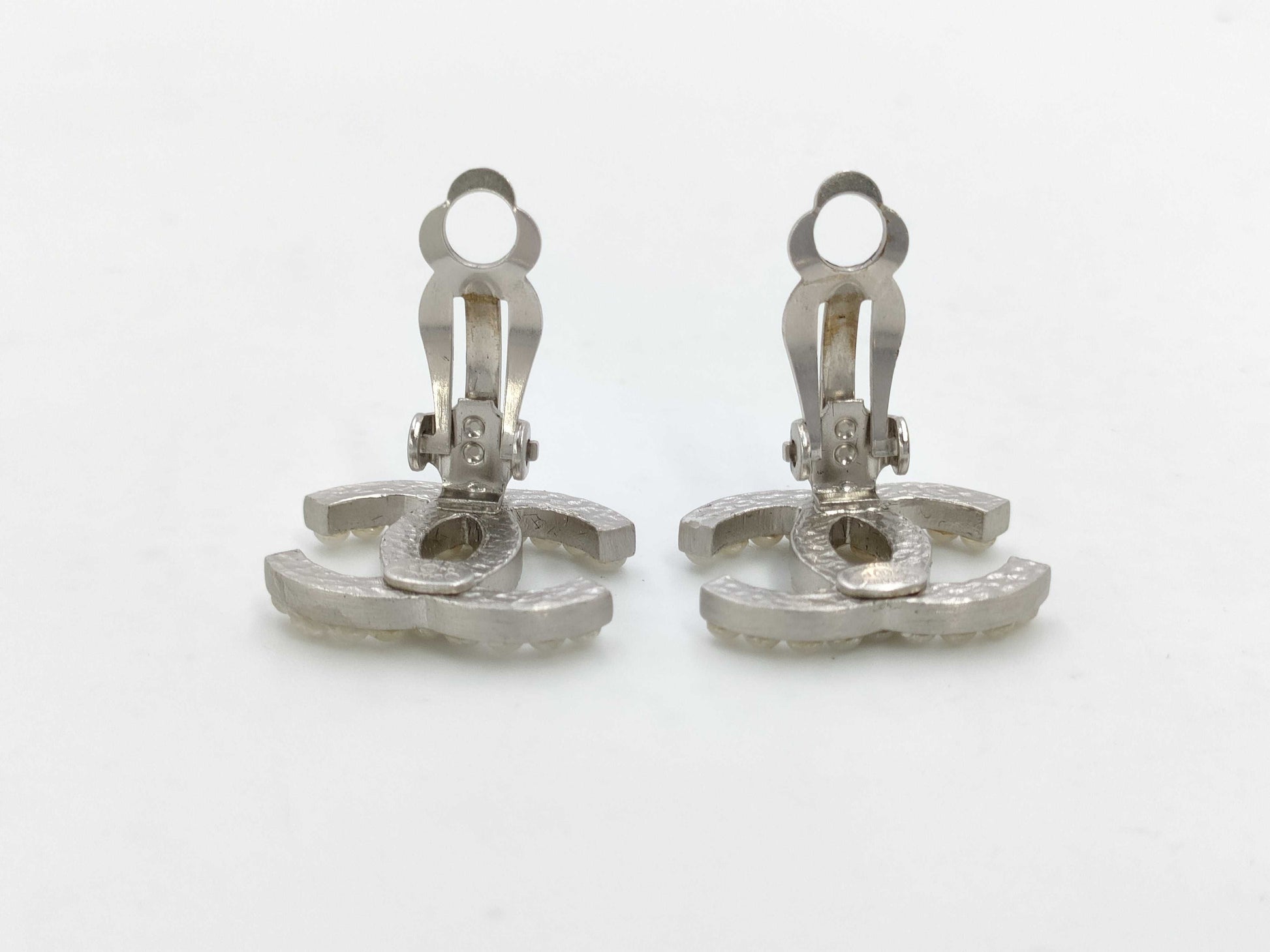 CHANEL Coco Mark Pearl 04P Earrings