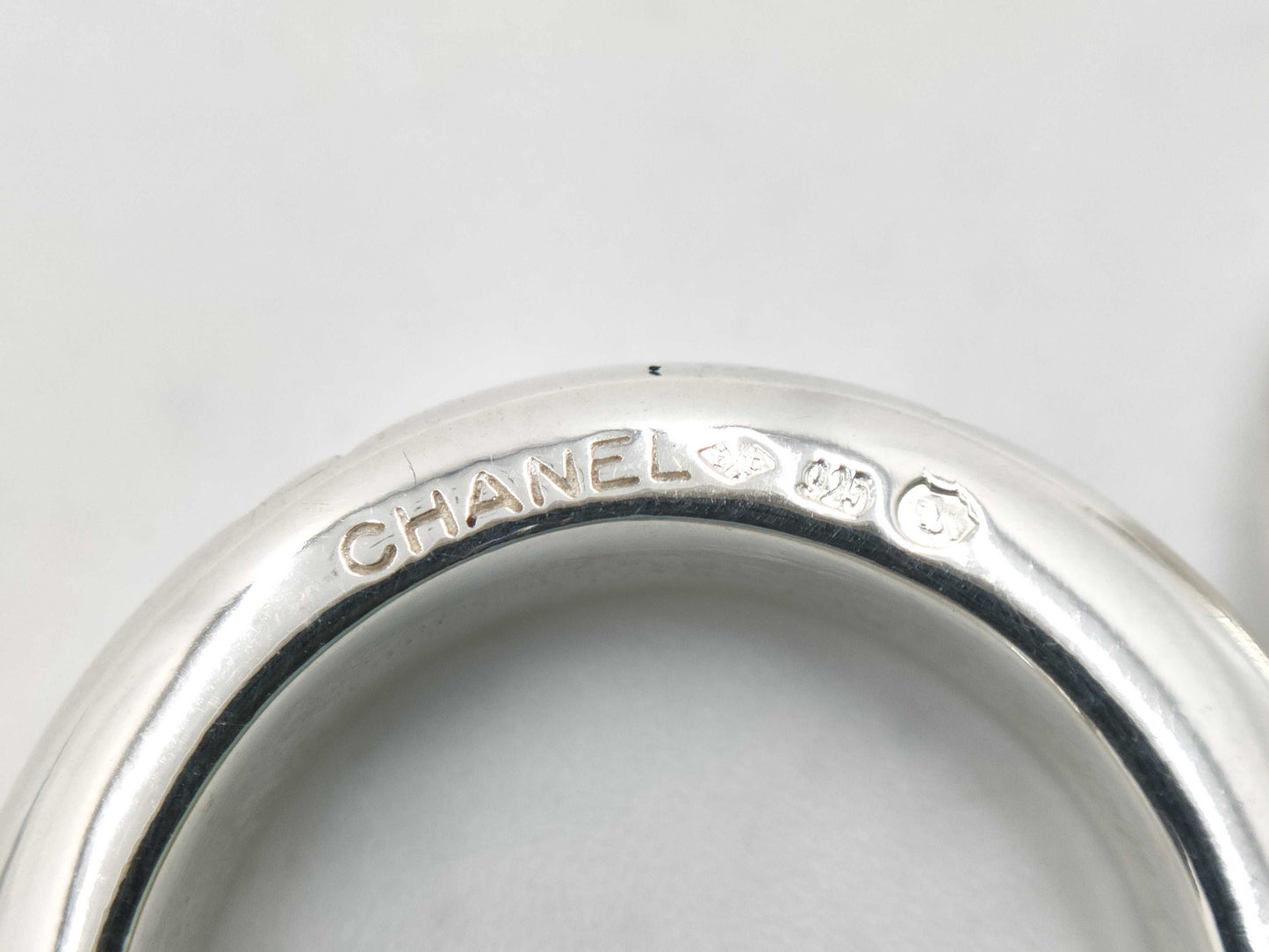 CHANEL Chanel logo triple ring