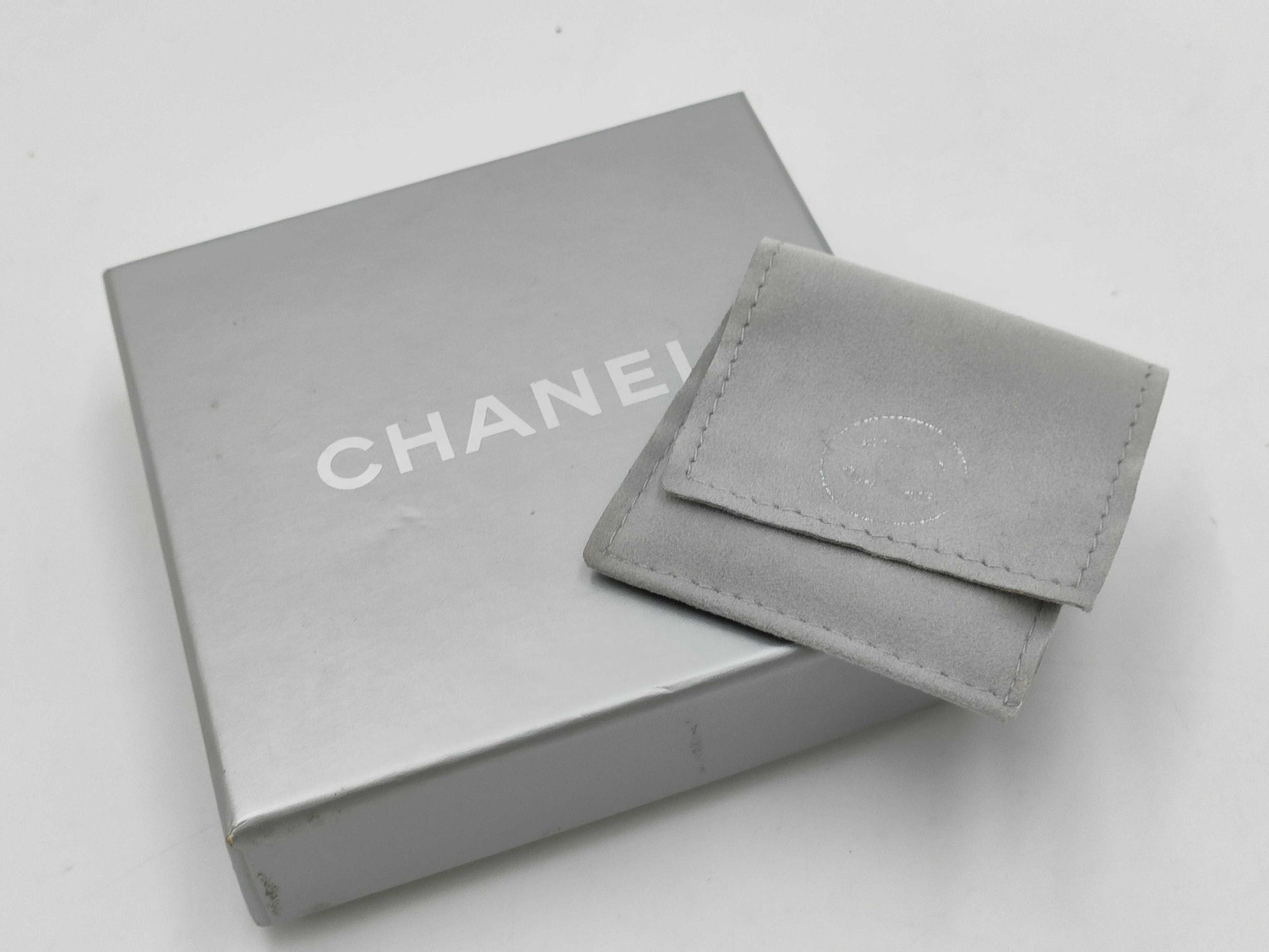 CHANEL Chanel logo triple ring