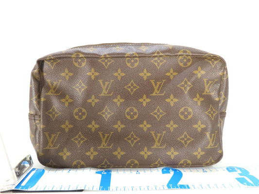 LOUIS VUITTON Monogram Truss Toilette 28 M47522 882NO Pouch