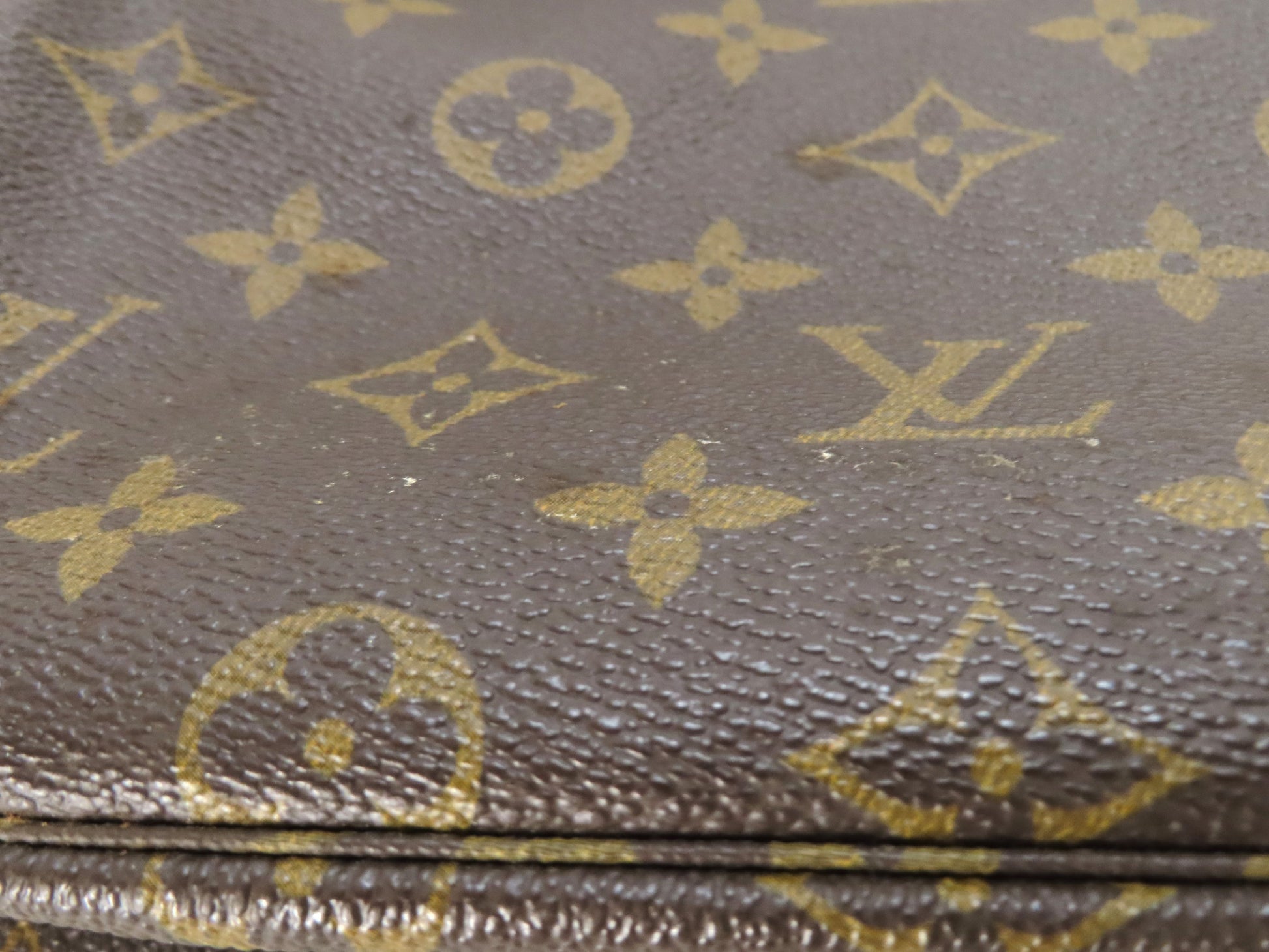 LOUIS VUITTON Monogram Truss Toilette 28 M47522 882NO Pouch