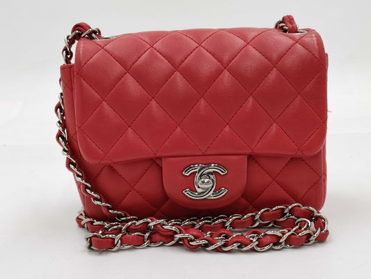 CHANEL shoulder bag