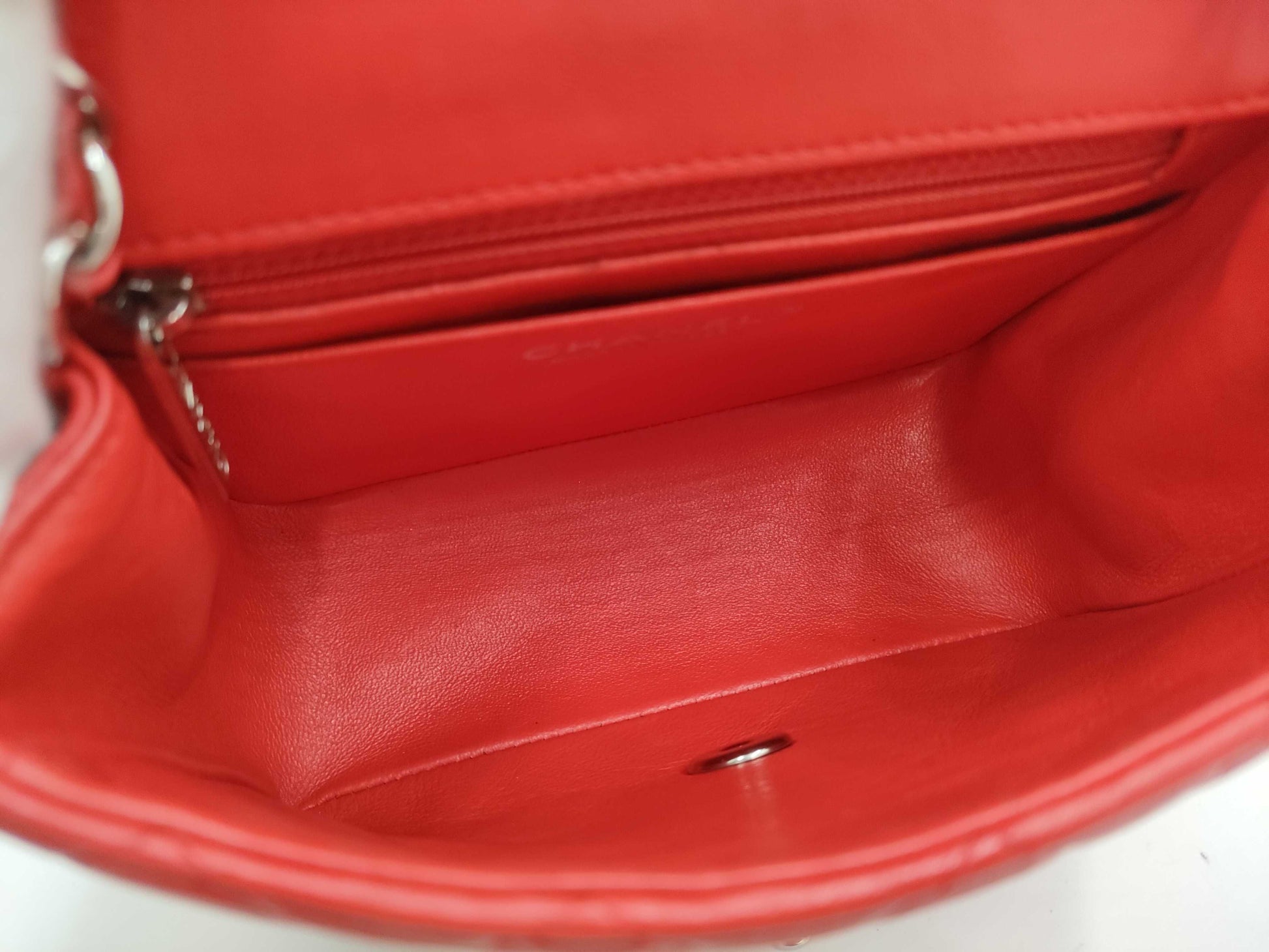 CHANEL shoulder bag