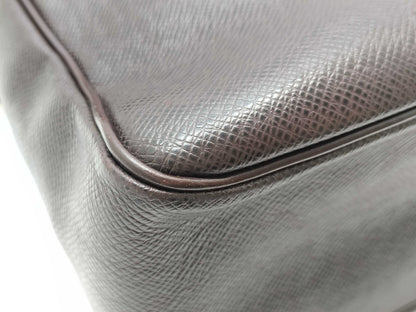 LOUIS VUITTON SP 1003 Taiga Louis Vuitton Shoulder Bag