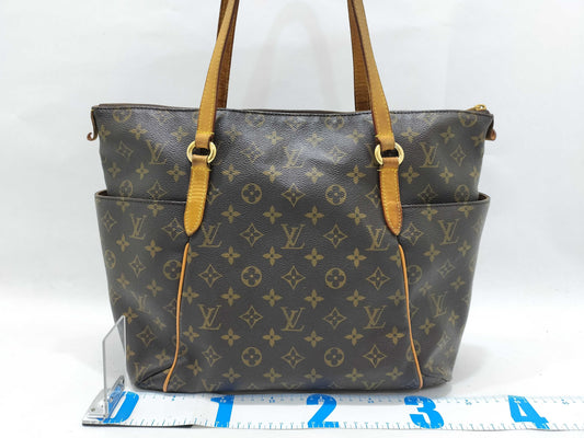 LOUIS VUITTON MB 2089 Monogram Louis Vuitton Handbag Tote Bag