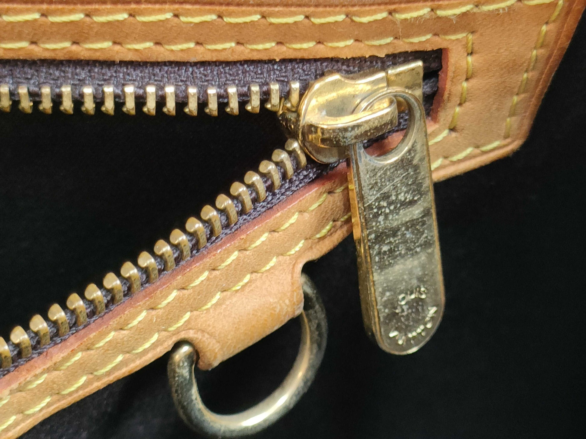LOUIS VUITTON SR 3160 RFID Unverified Vernis Louis Vuitton Handbag