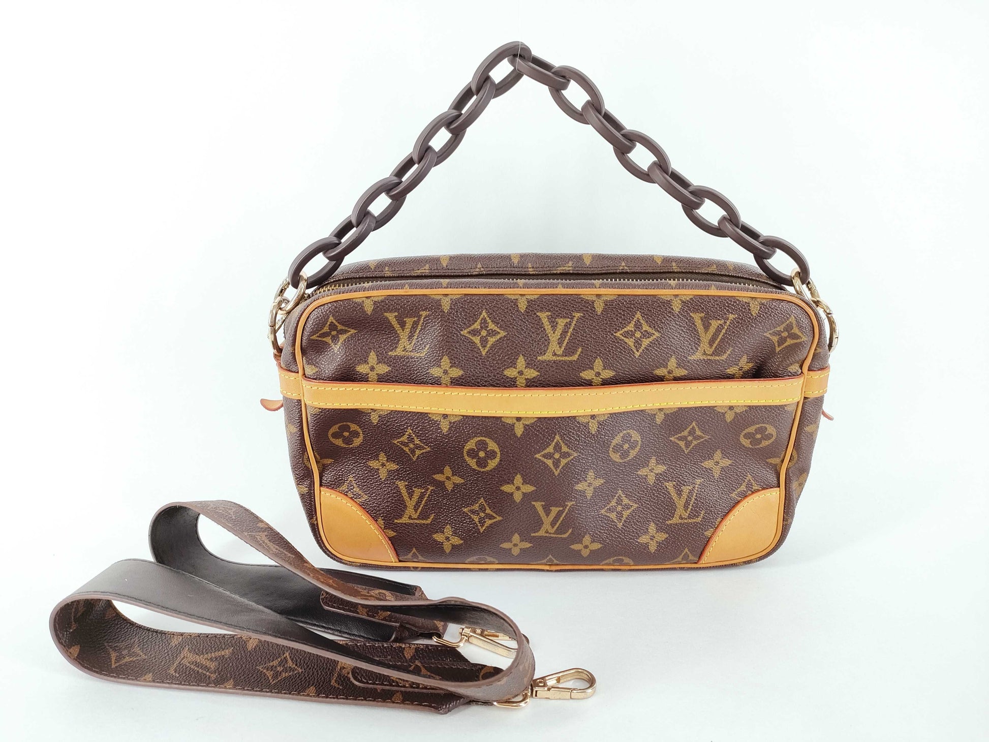LOUIS VUITTON 884SL Monogram Louis Vuitton Shoulder Bag