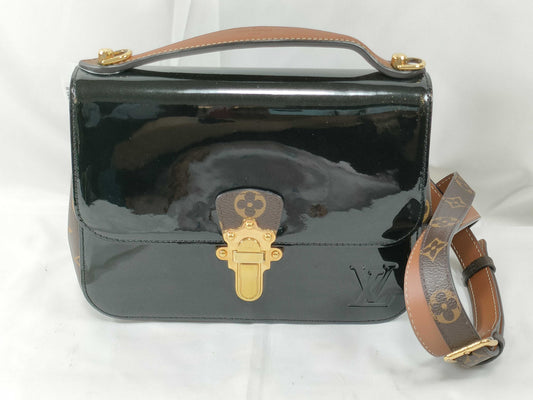 LOUIS VUITTON PL 2158 RFID Verified Monogram Louis Vuitton Message Shoulder Bag Handbag