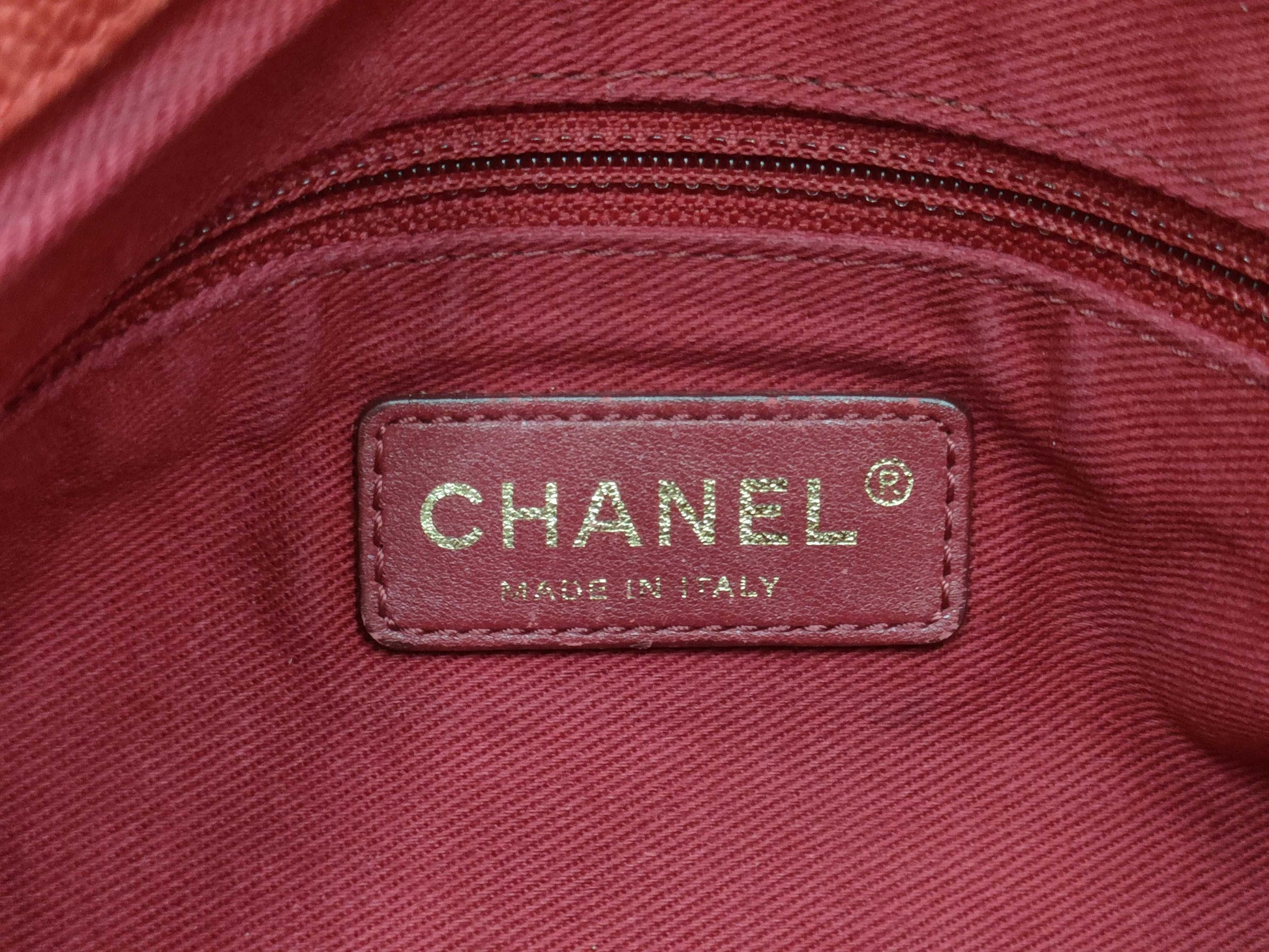 CHANEL shoulder bag