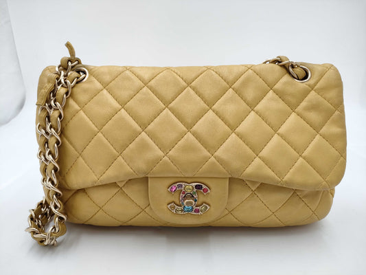 CHANEL Matelasse Shoulder Bag