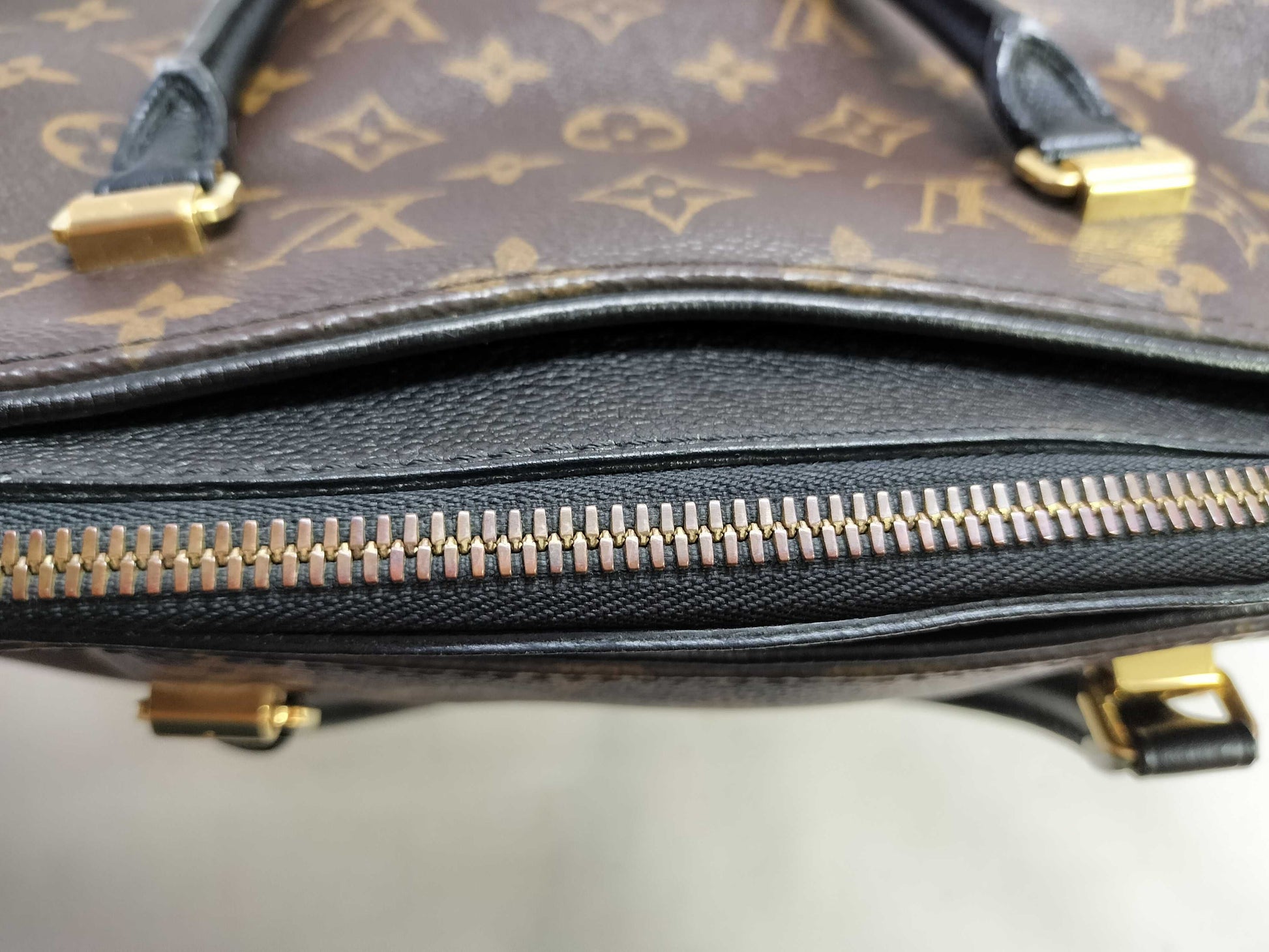 LOUIS VUITTON SN2138 Monogram Louis Vuitton Hand Shoulder Bag