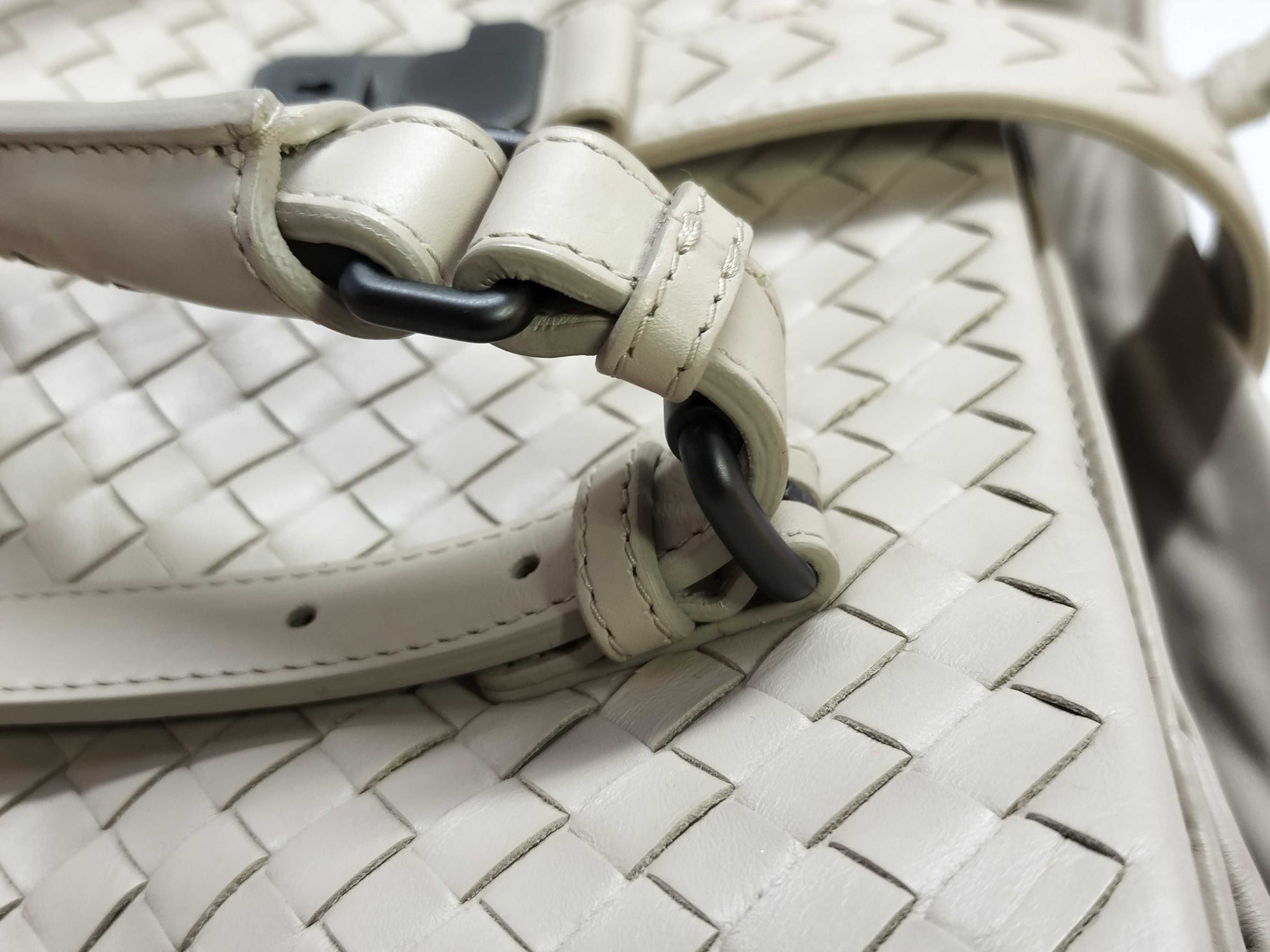 BOTTEGA VENETA Intrecciato Bottega Veneta Handbag