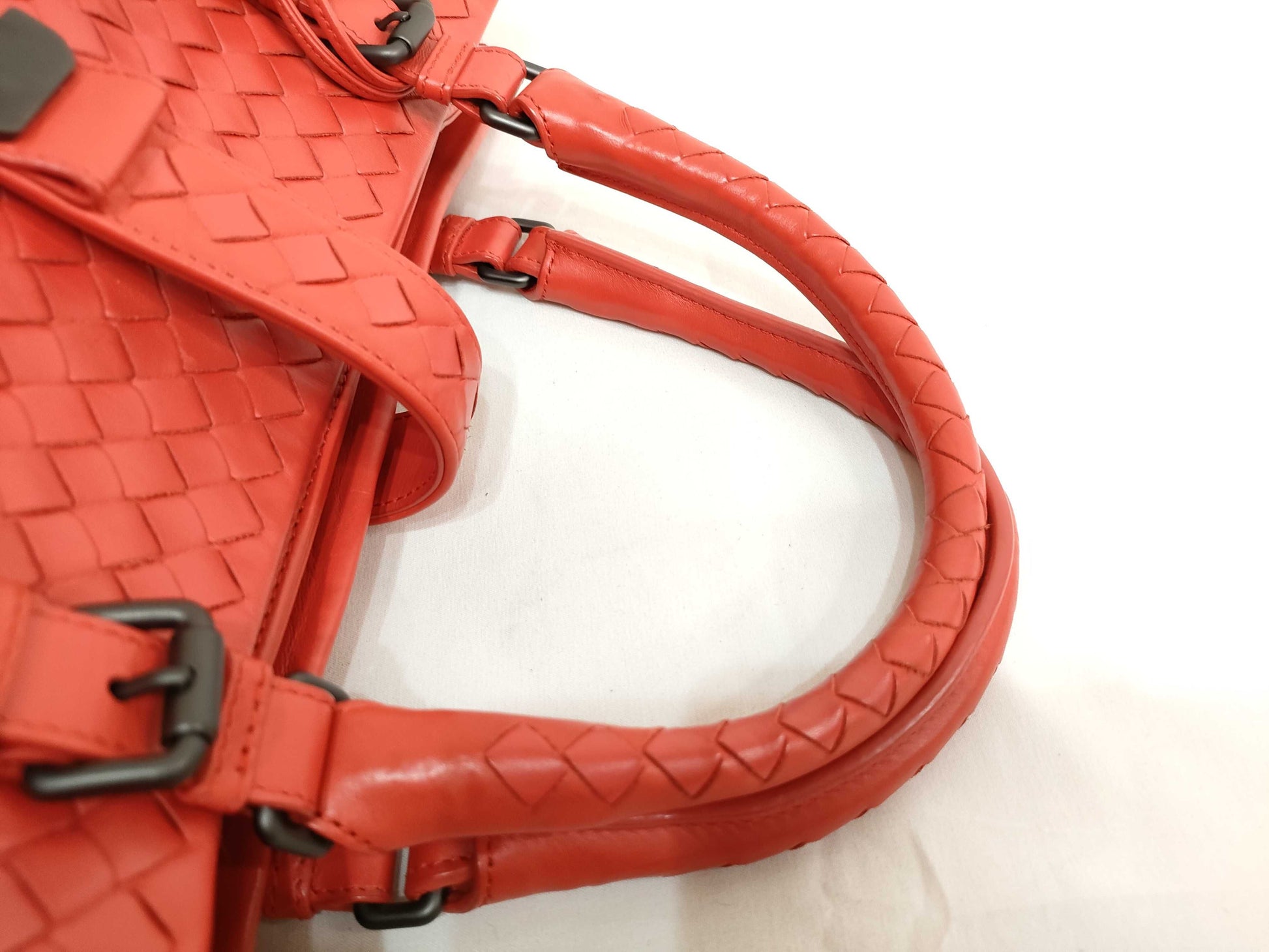 BOTTEGA VENETA Intrecciato Bottega Veneta Handbag