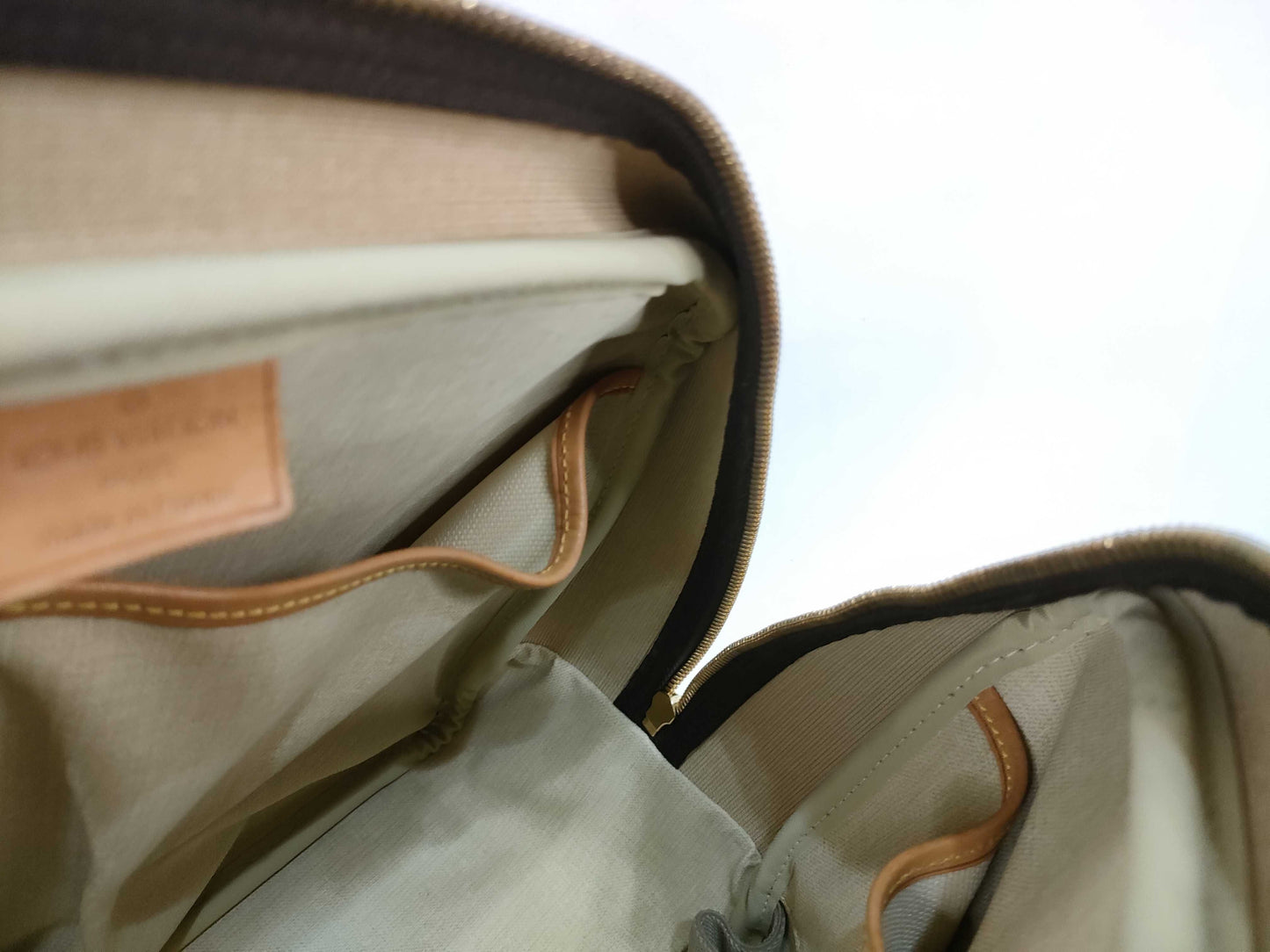 LOUIS VUITTON MB 1918 Monogram Louis Vuitton Handbag