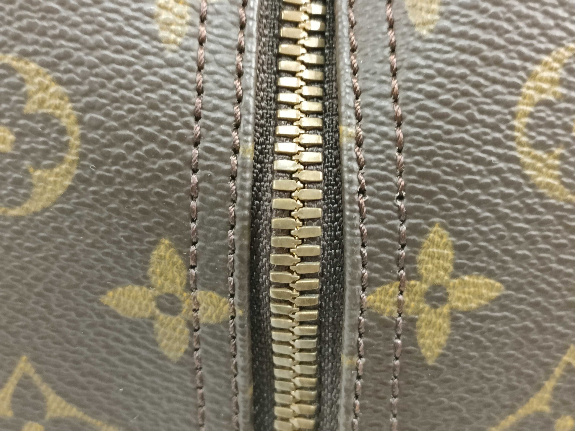 LOUIS VUITTON MB 1918 Monogram Louis Vuitton Handbag