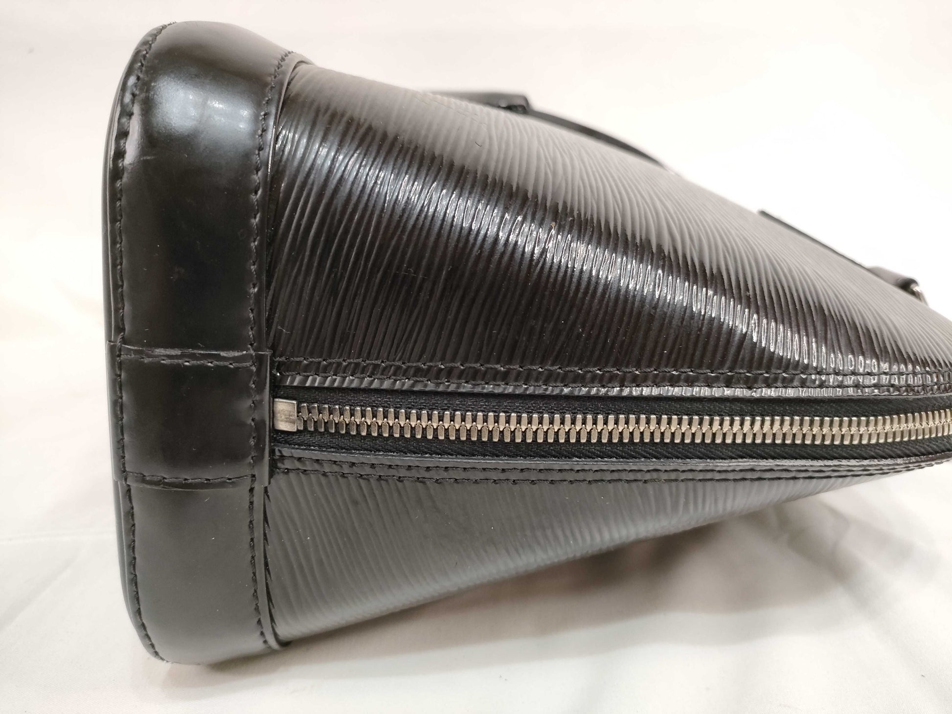 LOUIS VUITTON FL 3173 Epi Louis Vuitton Alma Shoulder Bag Handbag