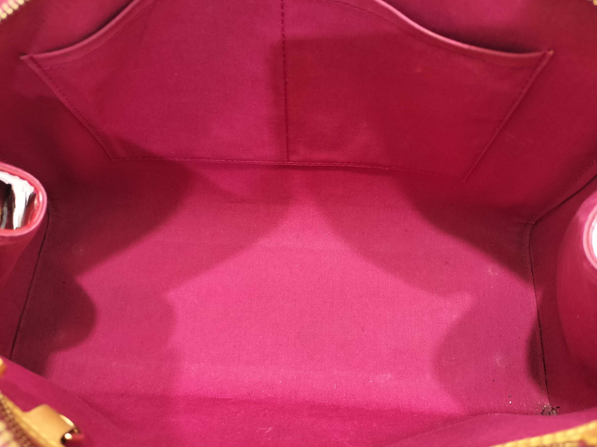 LOUIS VUITTON DR3153 Vernis Louis Vuitton Handbag