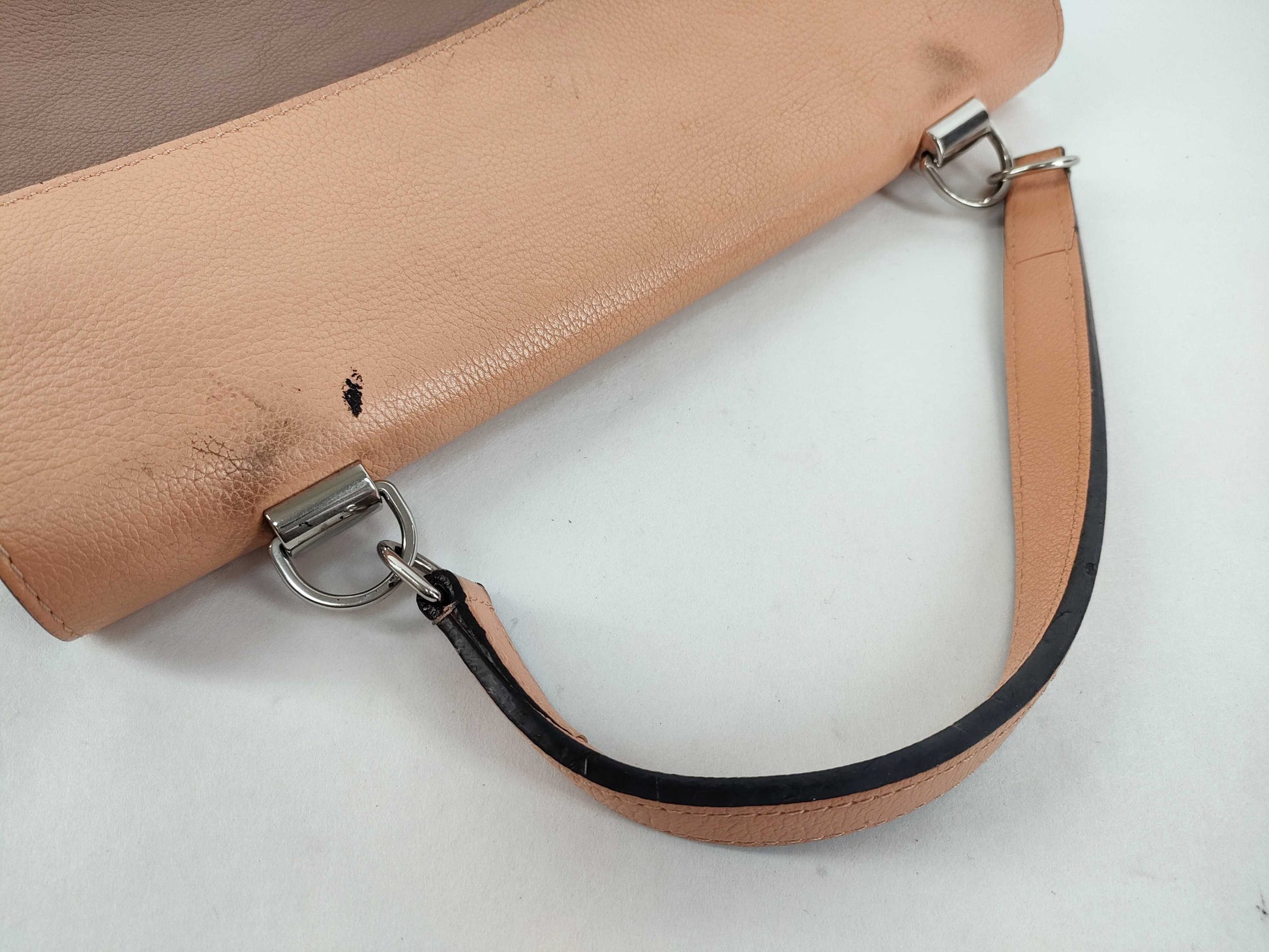 LOUIS VUITTON Unconfirmed Louis Vuitton Shoulder Bag Handbag
