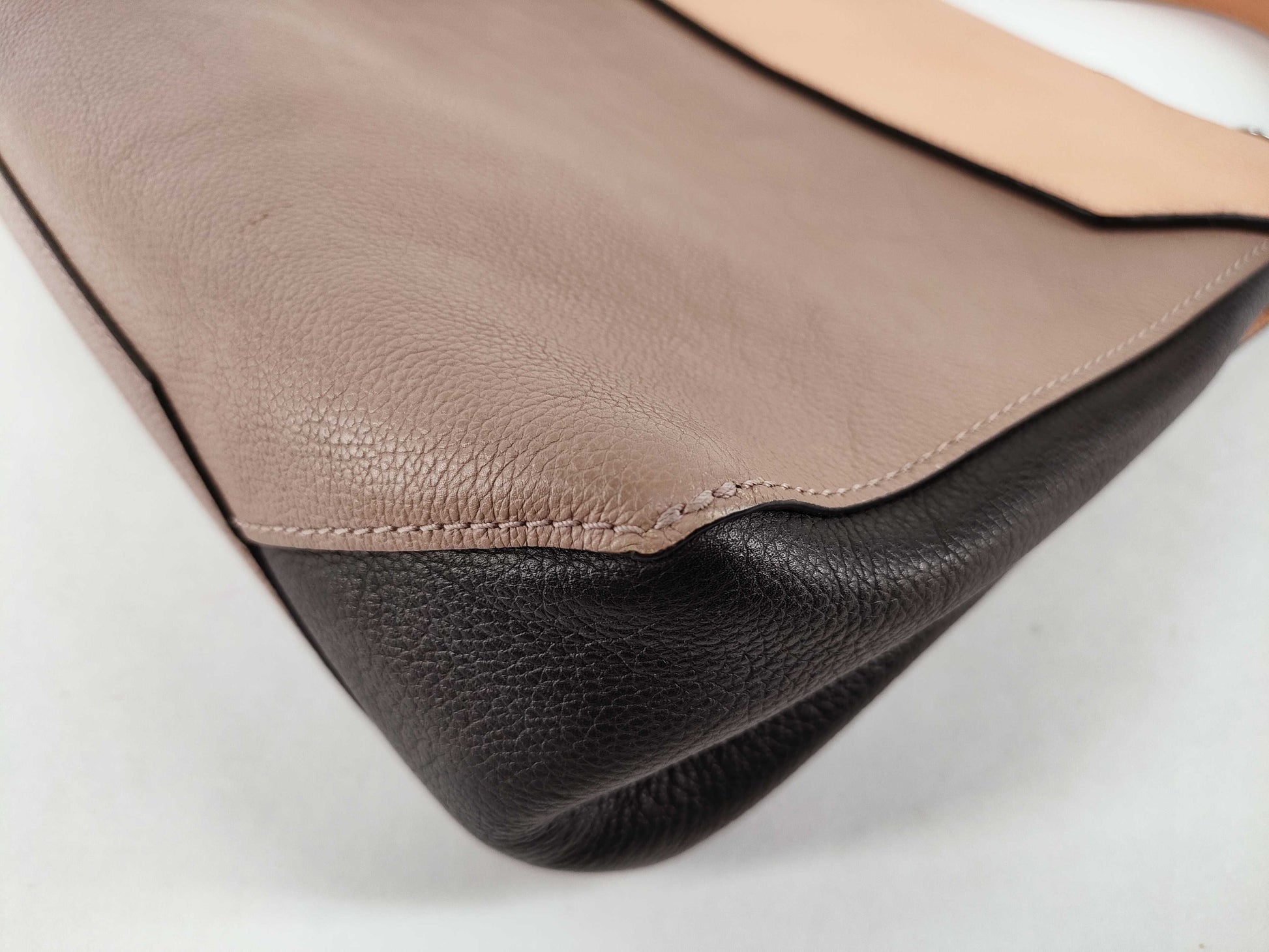 LOUIS VUITTON Unconfirmed Louis Vuitton Shoulder Bag Handbag