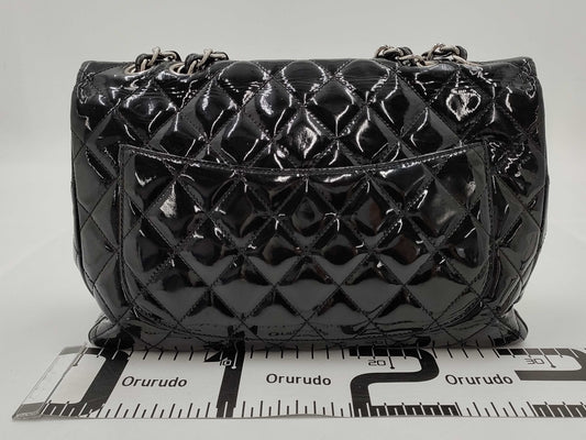 CHANEL Matelasse Shoulder Bag