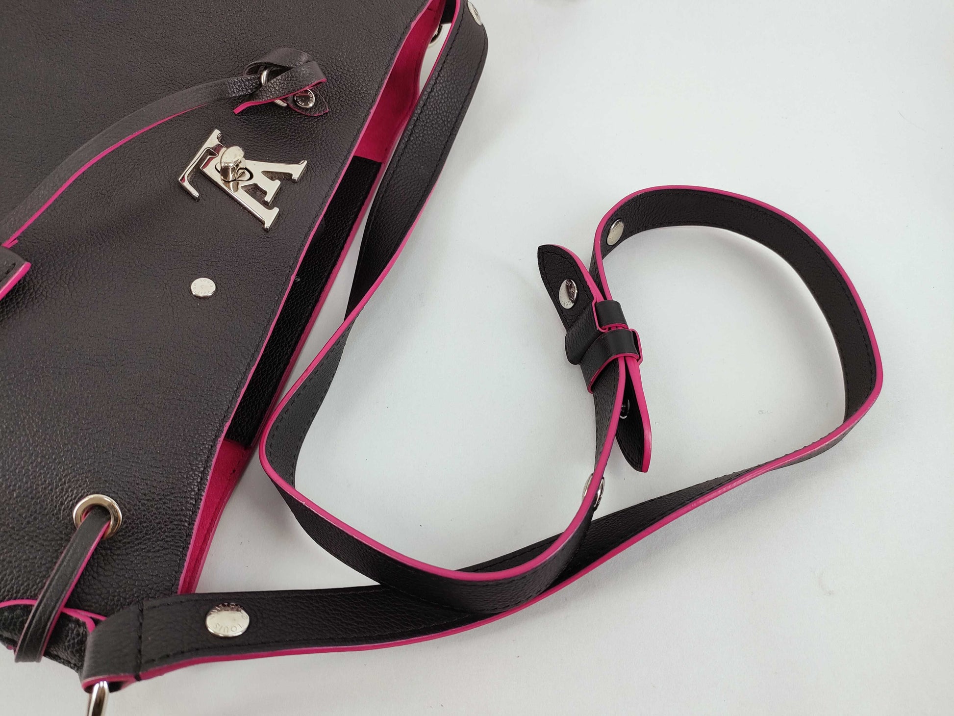 LOUIS VUITTON DU5127 Louis Vuitton Bucket Shoulder Bag Shoulder Bag
