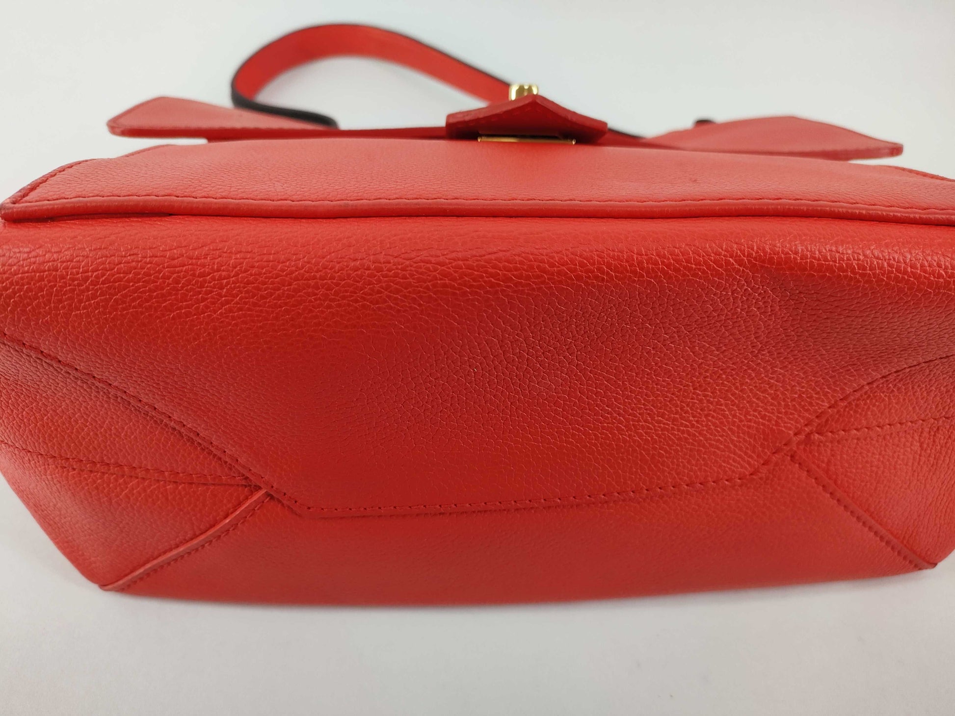 LOUIS VUITTON Unconfirmed Louis Vuitton Message Handbag Handbag