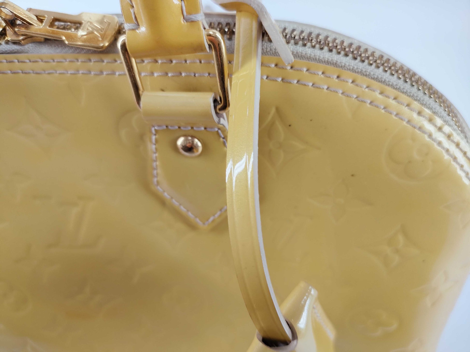 LOUIS VUITTON MB9103 Vernis Louis Vuitton Alma Shoulder Bag Handbag
