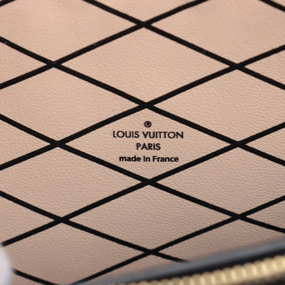 LOUIS VUITTON Epi Trunk Clutch M53898 RFID Enabled Shoulder Bag
