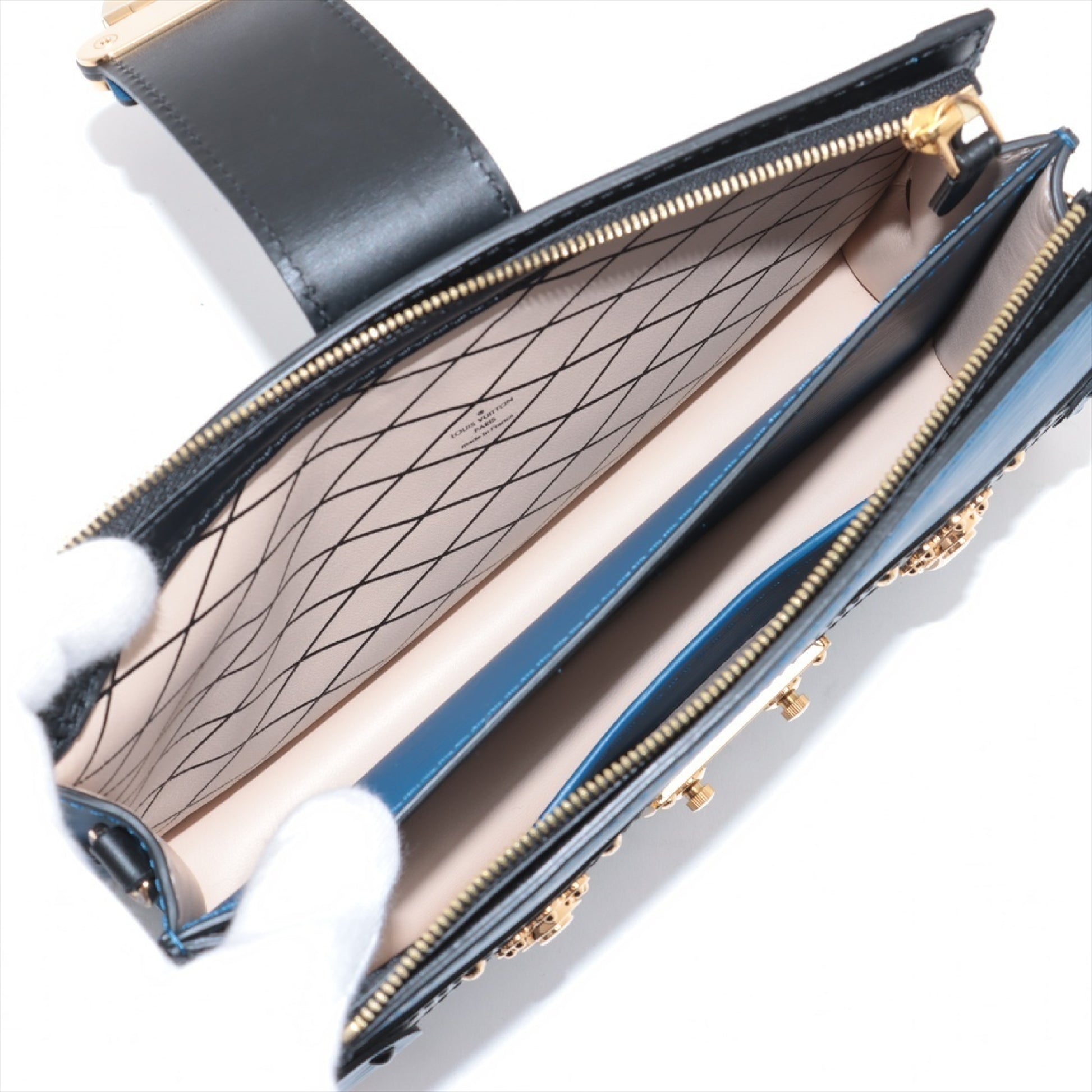 LOUIS VUITTON Epi Trunk Clutch M53898 RFID Enabled Shoulder Bag