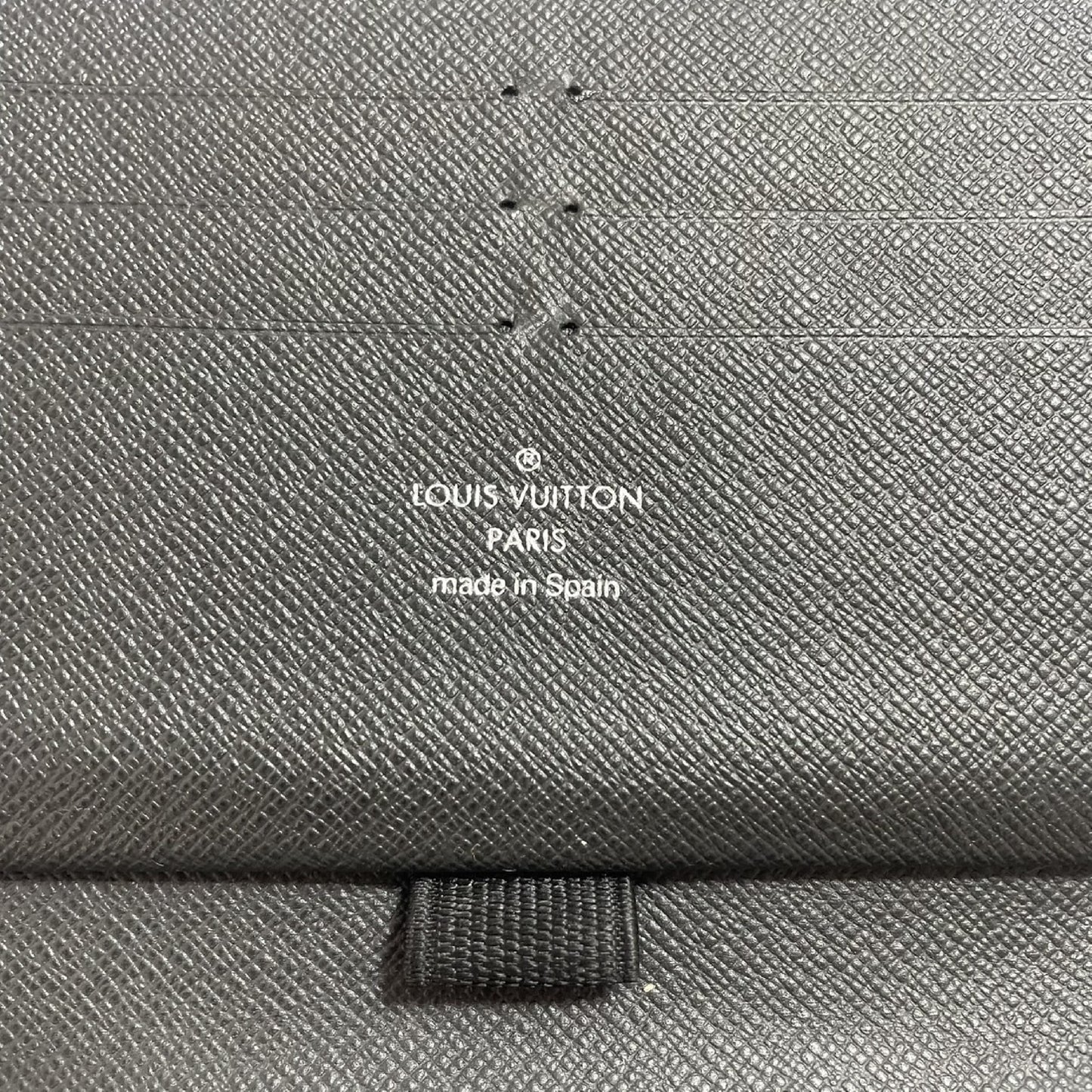 LOUIS VUITTON Zippy Organizer Wallet