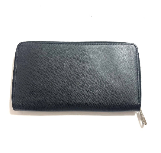 LOUIS VUITTON Zippy Organizer Wallet
