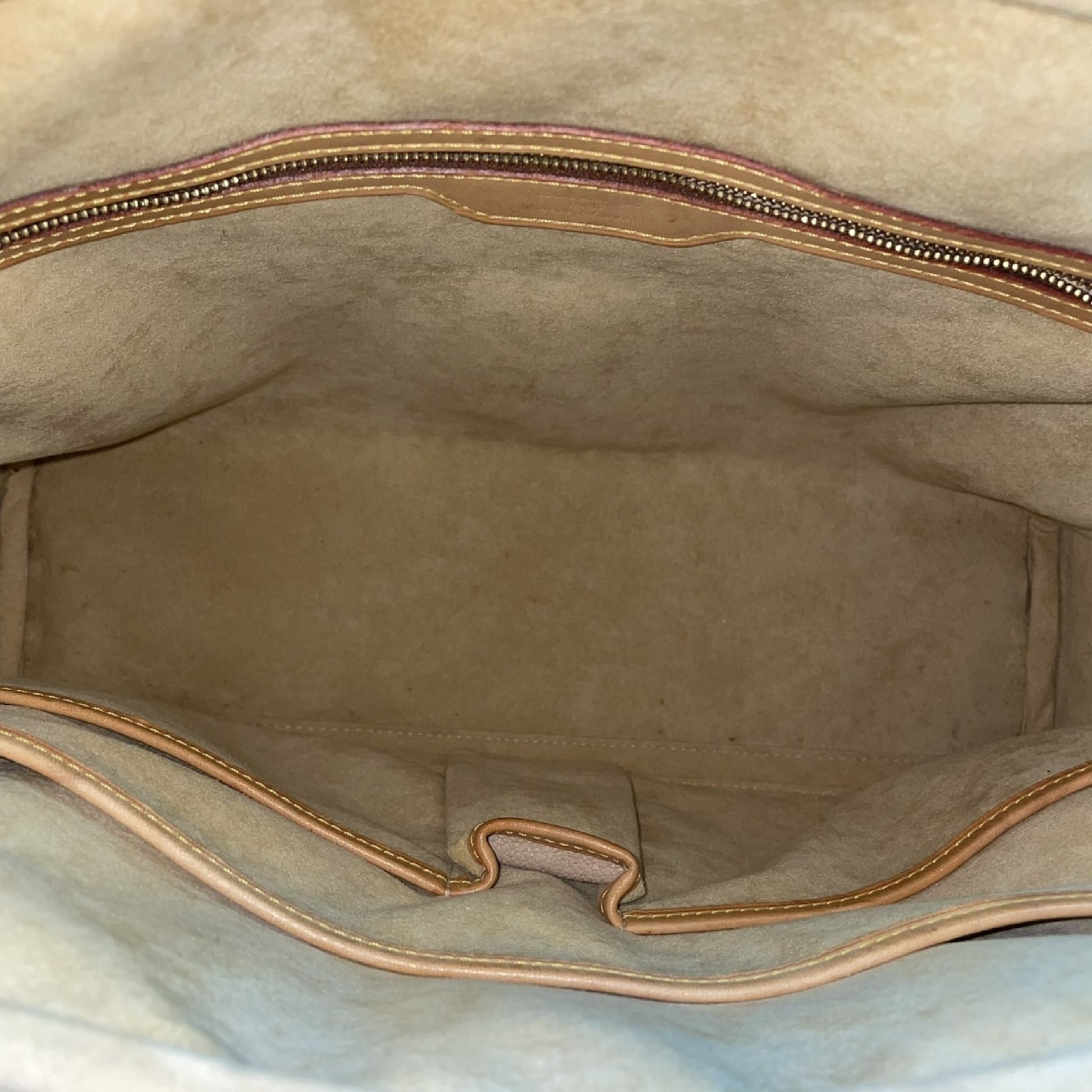 LOUIS VUITTON Rivoli handbag