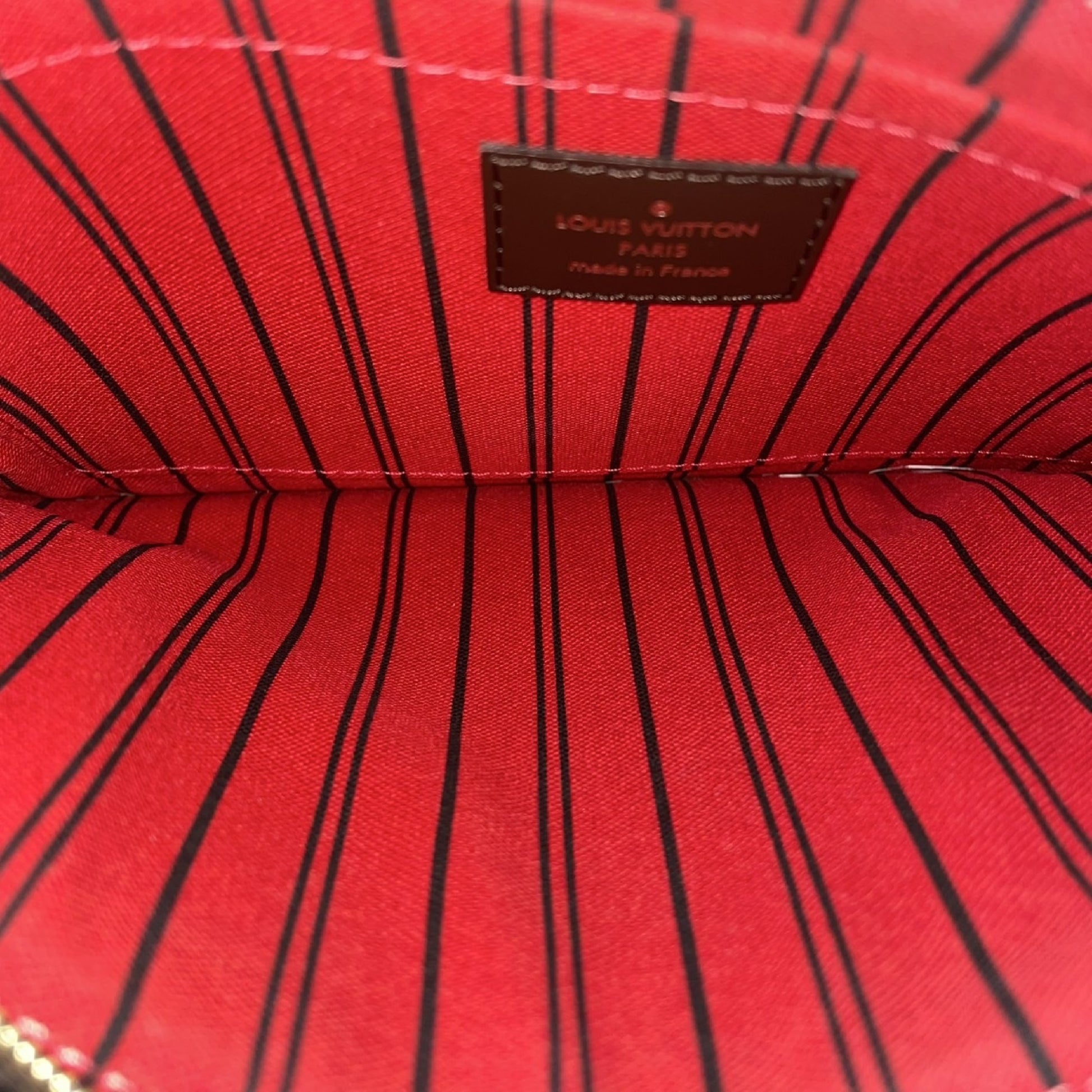 LOUIS VUITTON Neverfull MM Tote Bag