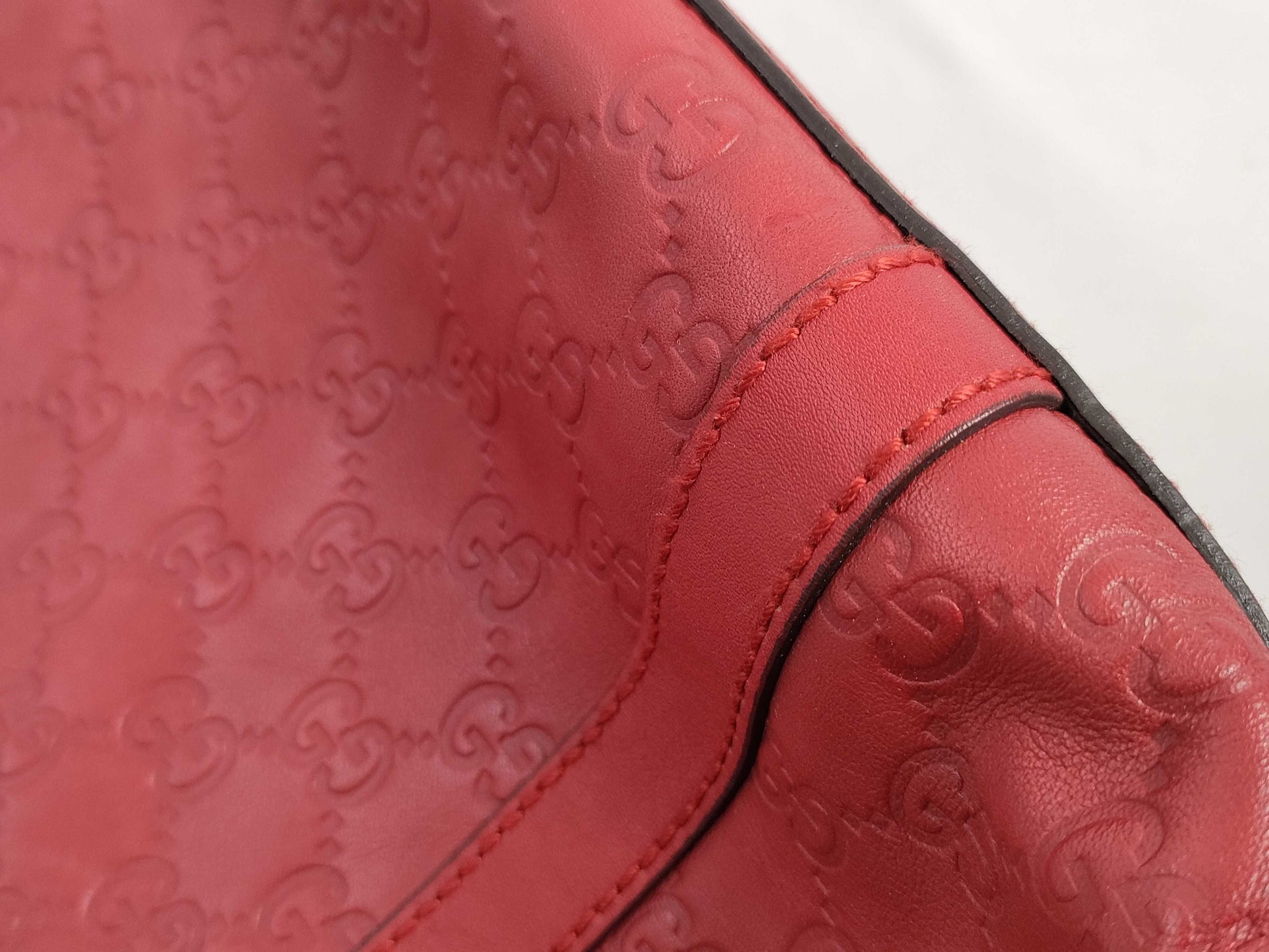 GUCCI Guccissima Tote Bag Micro Shimmer Leather GG Logo Red Tote Bag