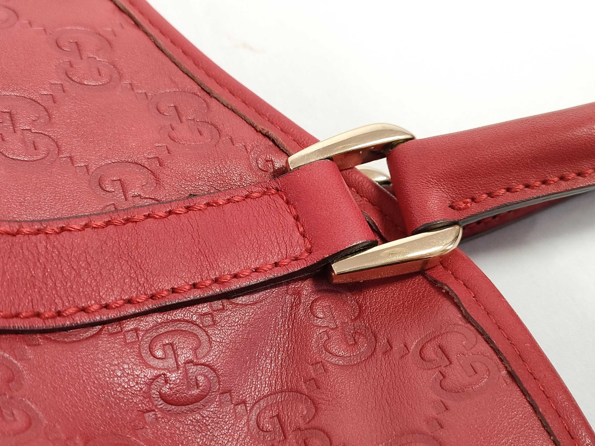GUCCI Guccissima Tote Bag Micro Shimmer Leather GG Logo Red Tote Bag