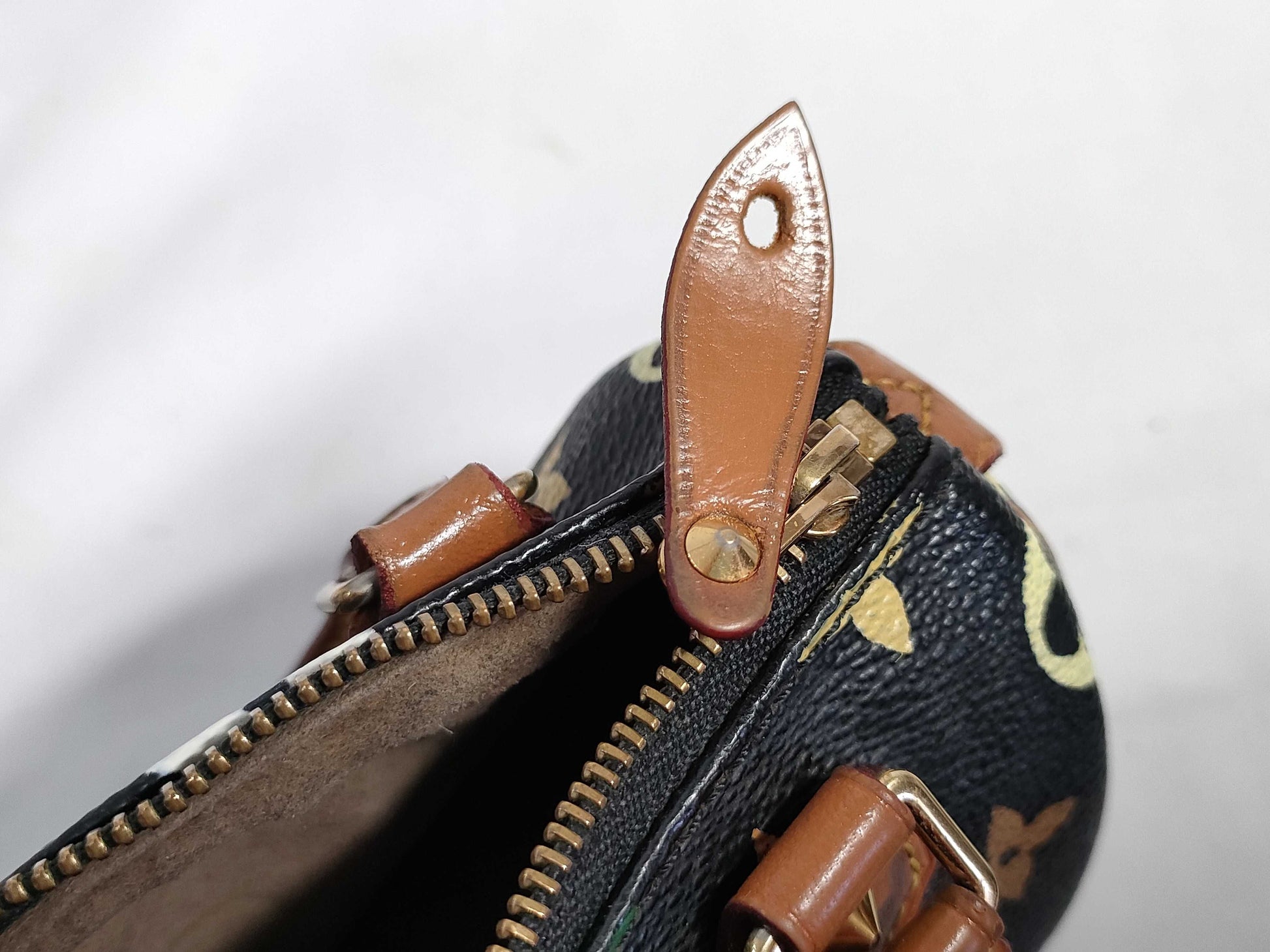 LOUIS VUITTON RFID verification failed. Serial number verification failed. Monogram Multicolore Louis Vuitton Monogram Mini Speedy Handbag Noir.