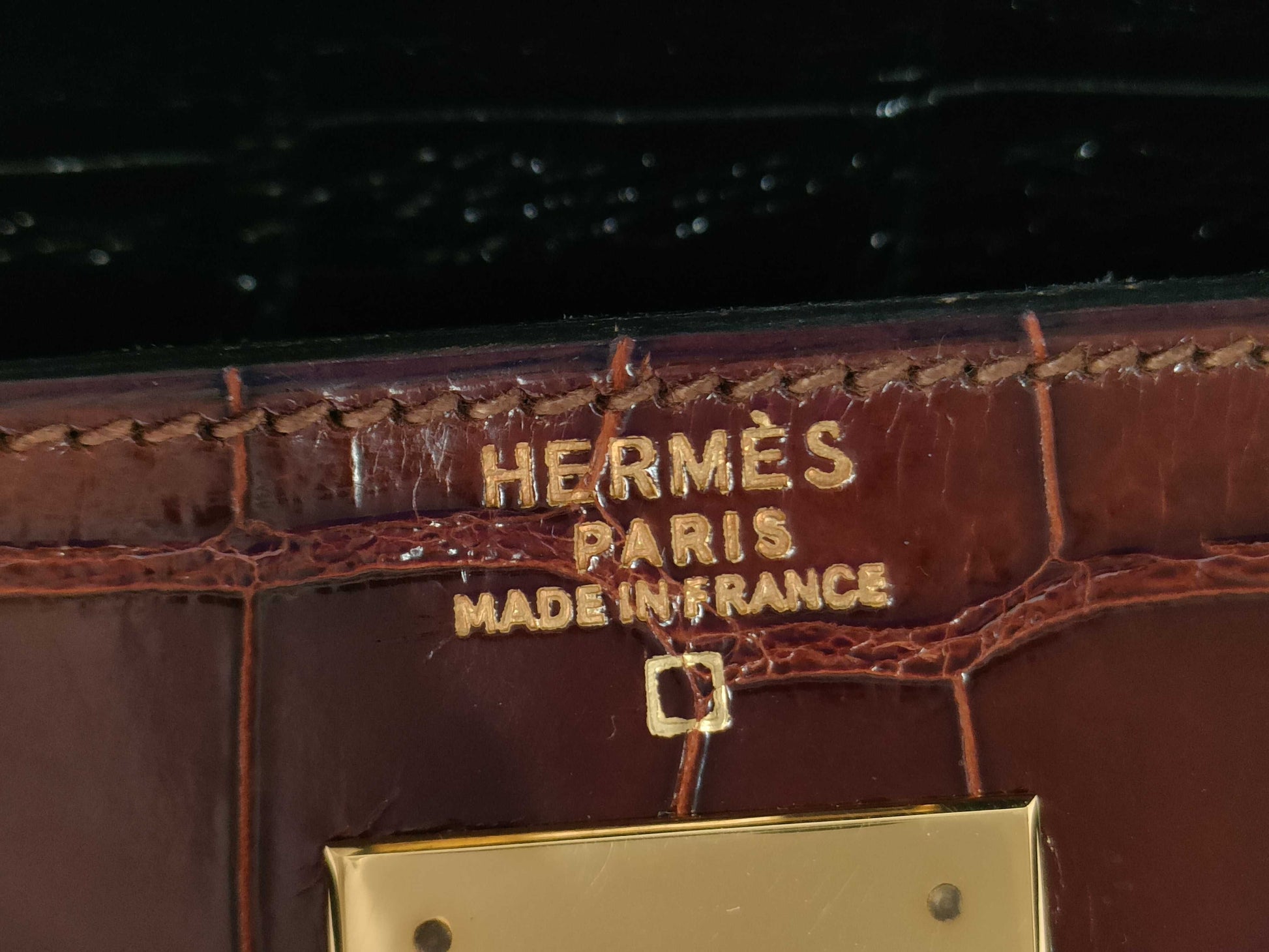 HERMES Kelly 32 Alligator Tricolore Shoulder Bag with Gold Hardware