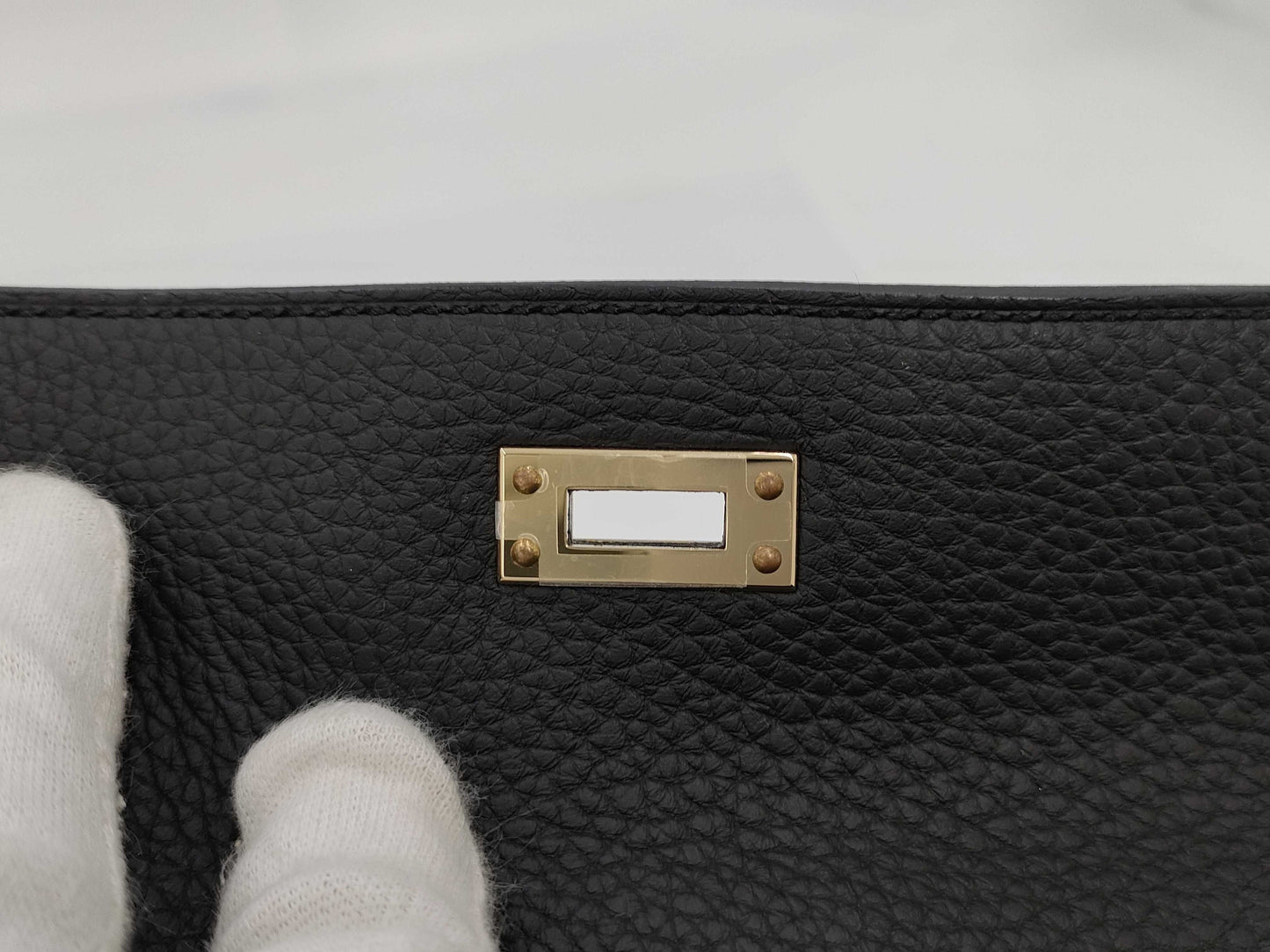 HERMES Kelly 25 Togo Black Handbag with GD Hardware and Double Stamp