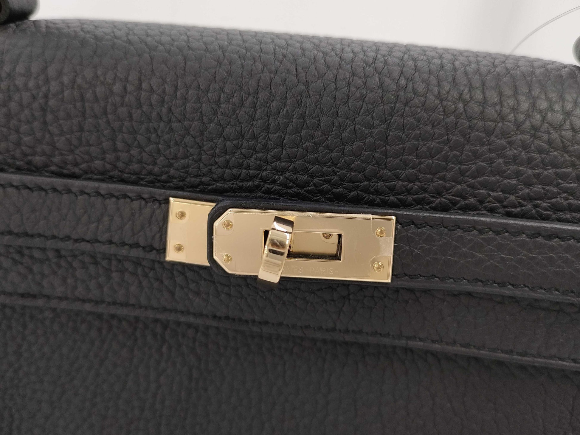 HERMES Kelly 25 Togo Black Handbag with GD Hardware and Double Stamp