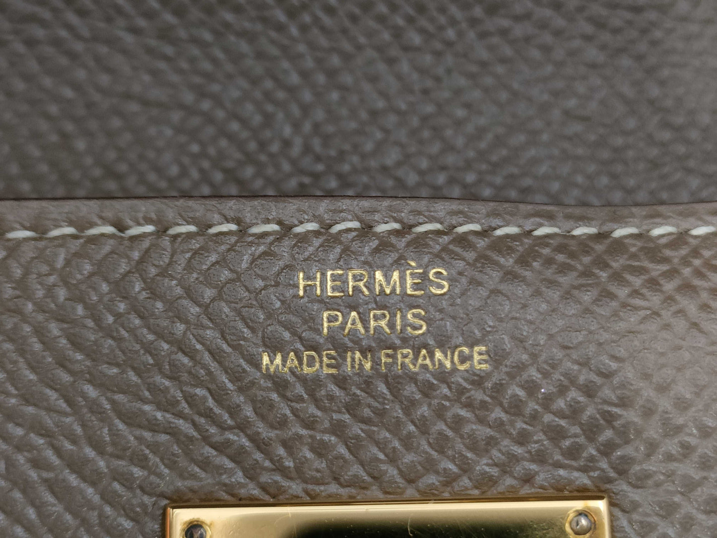 HERMES Kelly Wallet Long Etoupe Gold Hardware C Stamp Wallet